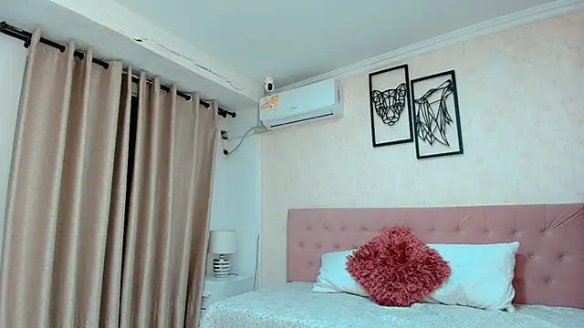 littlemolly walcott online show from 03-31-26, 11:49