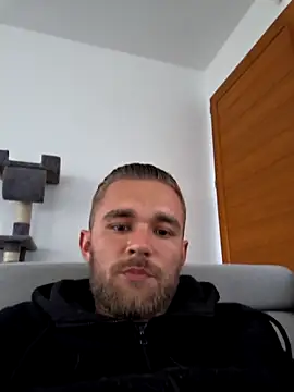 Benjamiinlt online show from 05-05-26, 06:38