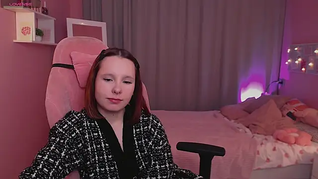 Snapshot of Haya_Harareet chatting on 01-10-26, 01:07 Haya Harareet online show from 01-10-26, 01:07