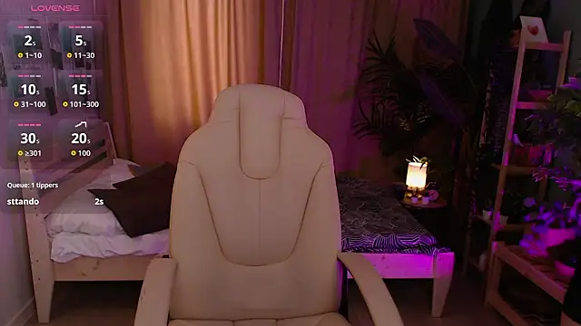 Snapshot of Haya_Harareet chatting on 03-03-26, 07:47 Haya Harareet online show from 03-03-26, 07:47