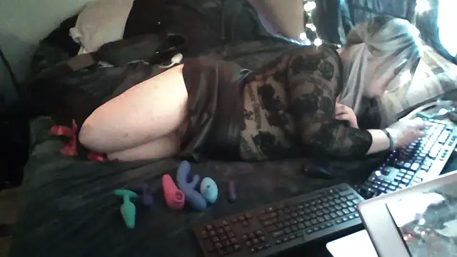 UnpleasantFan156 online show from 01-16-26, 08:46