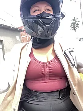 Scarlet auraa online show from 02-23-26, 07:22