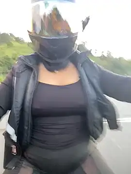 Scarlet auraa online show from 04-20-26, 11:06