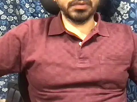 Snapshot of sundar85m chatting on 03-10-26, 12:43 sundar85m online show from 03-10-26, 12:43