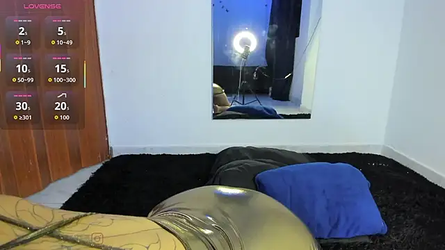 Snapshot of Ashnikko__ chatting on 01-19-26, 01:09 Ashnikko online show from 01-19-26, 01:09