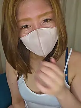 Snapshot of ria-1224 chatting on 06-10-26, 11:53 ria-1224 online show from 06-10-26, 11:53