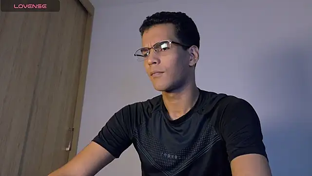 Pikashu7u7 online show from 02-06-26, 10:13