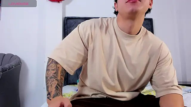 Liam saint online show from 02-01-26, 12:37