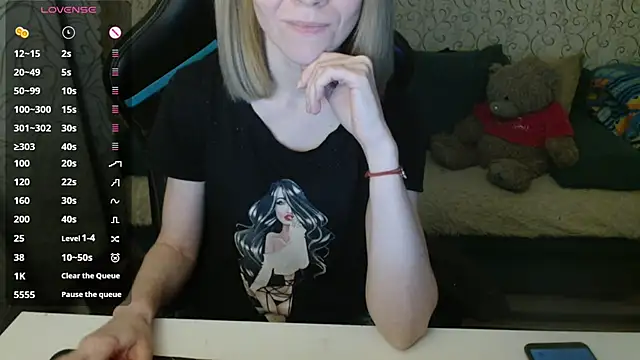 -Milamanka- online show from 02-06-26, 04:32