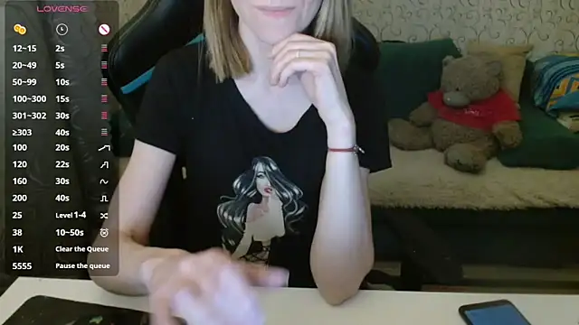 -Milamanka- online show from 02-13-26, 03:41