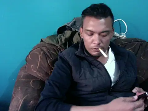 Snapshot of latinomoreno95 chatting on 05-08-26, 06:57 latinomoreno95 online show from 05-08-26, 06:57