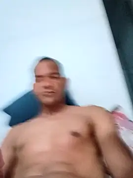 Snapshot of peubaianop19c chatting on 01-13-26, 03:23 peubaianop19c online show from 01-13-26, 03:23