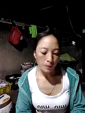 Snapshot of muamua99 chatting on 05-07-26, 11:21 muamua99 online show from 05-07-26, 11:21