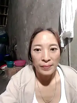 Snapshot of muamua99 chatting on 05-11-26, 12:27 muamua99 online show from 05-11-26, 12:27