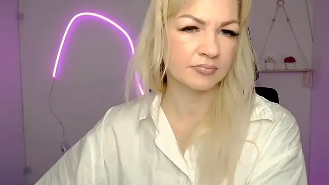 Madonna Fire online show from 04-19-26, 06:35