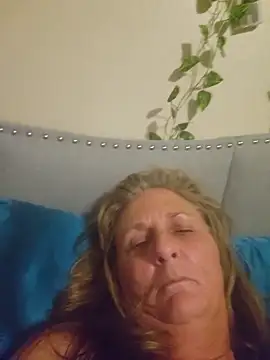 HotAzMilf online show from 04-24-26, 05:54