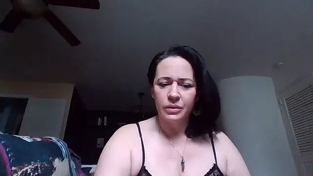 Snapshot of something_unholy chatting on 03-22-26, 03:04 something unholy online show from 03-22-26, 03:04