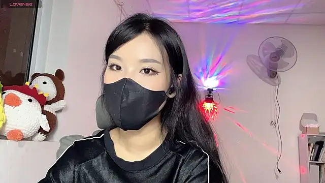 Tieu-May online show from 05-15-26, 09:22