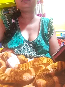 Snapshot of Romance_Aliya chatting on 02-07-26, 11:08 Romance Aliya online show from 02-07-26, 11:08