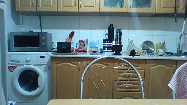Snapshot of KaelNox chatting on 06-07-26, 06:44 KaelNox online show from 06-07-26, 06:44