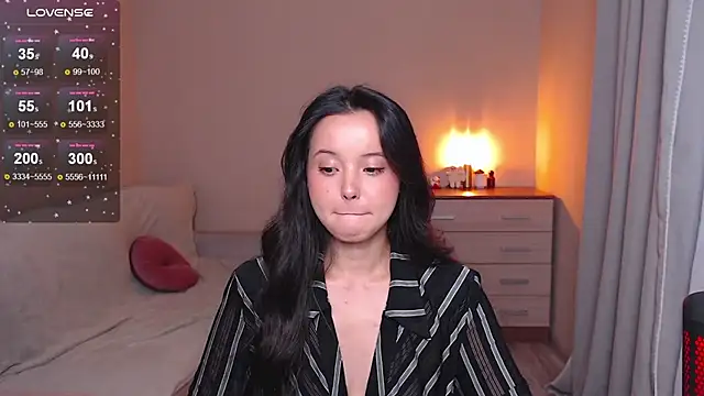 lia hetty online show from 09-17-25, 04:19