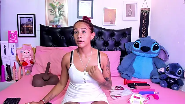 ValeryPettry 11 online show from 06-12-26, 03:38