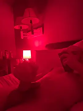 Snapshot of cloudyplay661 chatting on 02-09-26, 04:38 cloudyplay661 online show from 02-09-26, 04:38