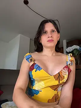 Snapshot of milablossom01 chatting on 07-28-26, 03:21 milablossom01 online show from 07-28-26, 03:21