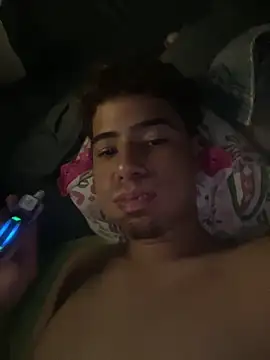 lzinho9153 online show from 03-09-26, 04:27