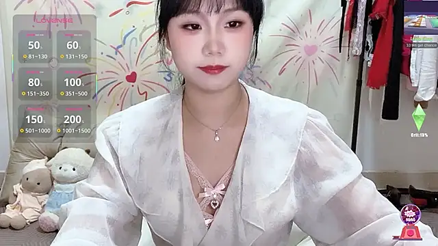 xiaoguai99 online show from 04-18-26, 12:53