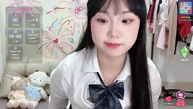 xiaoguai99 online show from 04-28-26, 12:43