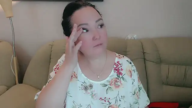 Snapshot of infinity_loveliness chatting on 10-14-25, 05:19 infinity loveliness online show from 10-14-25, 05:19