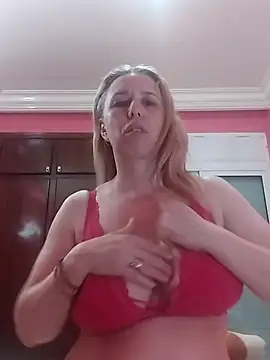 Snapshot of Adinashow12 chatting on 02-28-26, 08:54 Adinashow12 online show from 02-28-26, 08:54