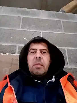 Snapshot of GrowledTyndale chatting on 01-15-26, 03:16 GrowledTyndale online show from 01-15-26, 03:16