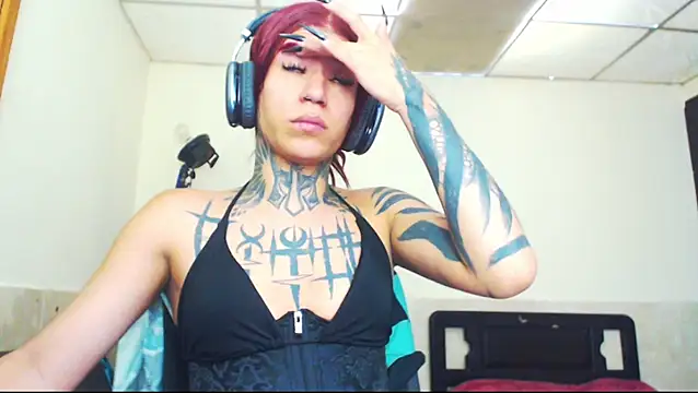 jazmin wolf online show from 04-23-26, 03:58