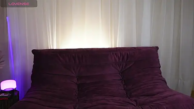 Emely Moon online show from 03-13-26, 07:09