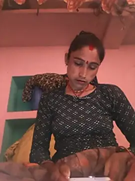 lodhi8080 online show from 04-28-26, 07:13