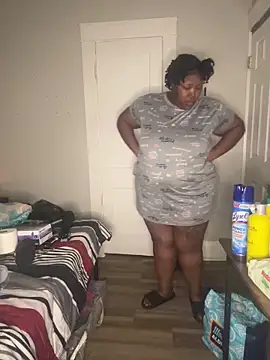 Chocolatebunnyxx96 online show from 04-22-26, 03:42