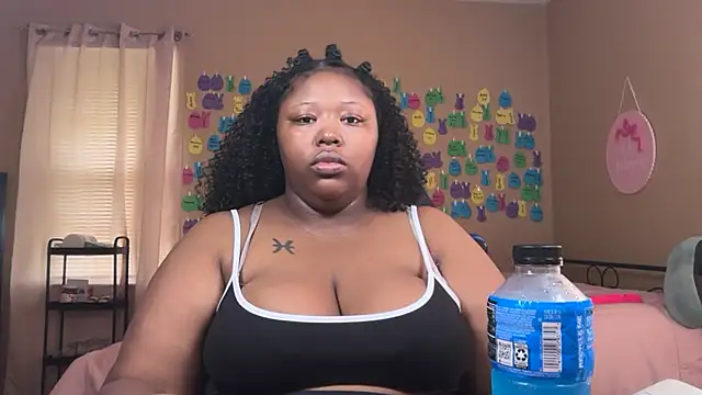 Chocolatebunnyxx96 online show from 07-28-26, 02:46