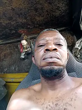 Negaomalinha1 online show from 04-24-26, 03:25