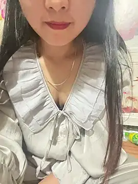 Snapshot of mode-bae chatting on 02-15-26, 02:14 mode-bae online show from 02-15-26, 02:14