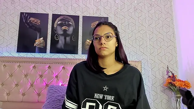 MeganRosseX online show from 03-04-26, 07:53