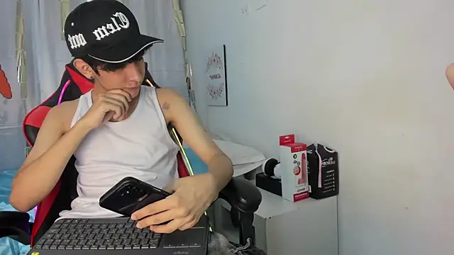 julian xx online show from 04-07-26, 07:25