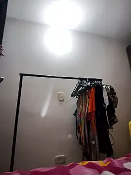 Snapshot of laperracobarde chatting on 01-09-26, 09:45 laperracobarde online show from 01-09-26, 09:45