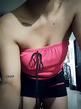 Snapshot of laperracobarde chatting on 03-10-26, 12:48 laperracobarde online show from 03-10-26, 12:48