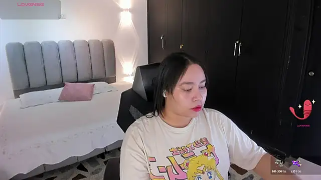 ThaliaBrookss  online show from 07-19-26, 04:27