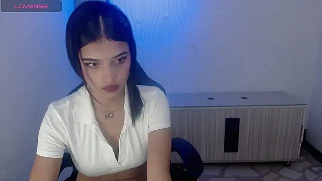 honeyluxe  online show from 02-04-26, 04:18