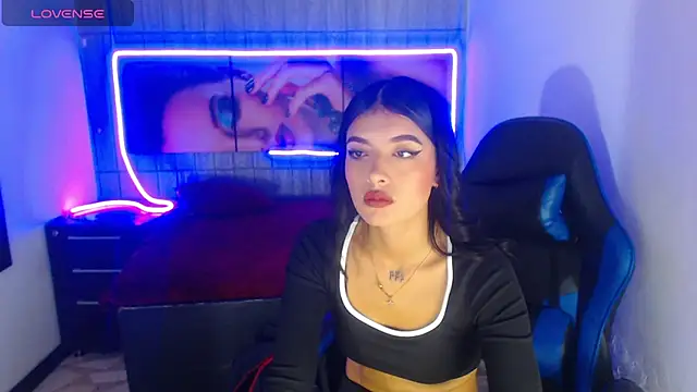 honeyluxe  online show from 02-08-26, 04:38