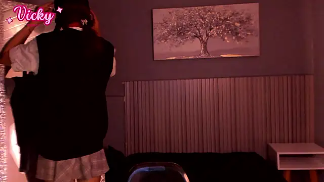 Snapshot of vicky_fant4sy chatting on 02-13-26, 01:51 vicky fant4sy online show from 02-13-26, 01:51