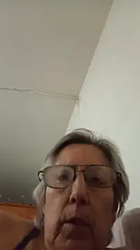 Snapshot of Marce1903 chatting on 06-14-26, 03:52 Marce1903 online show from 06-14-26, 03:52